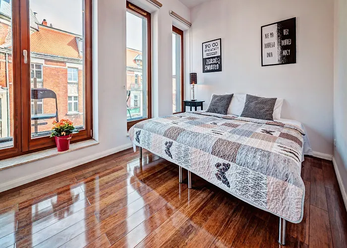 Apartamenty Homely Place Blisko Starego Rynku - Parking Apartment Poznan