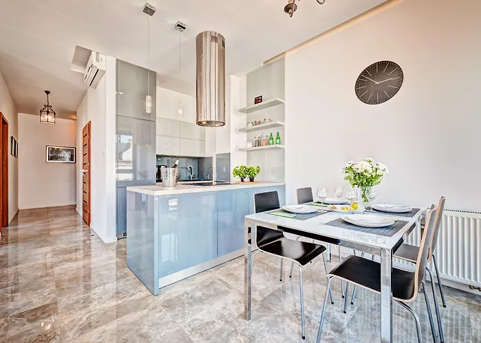 Apartamenty Homely Place Blisko Starego Rynku - Parking Apartment