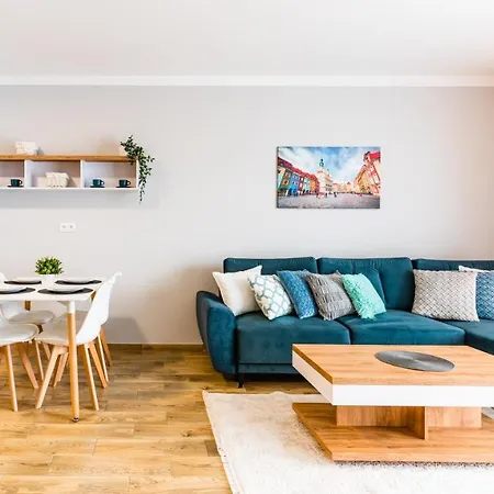 Apartment Apartamenty Homely Place Blisko Starego Rynku - Parking