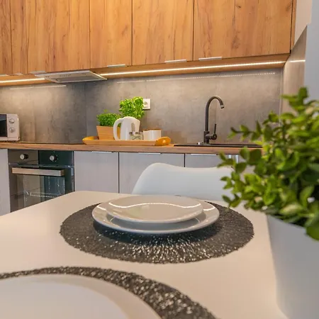 Apartamenty Homely Place Blisko Starego Rynku - Parking Apartment