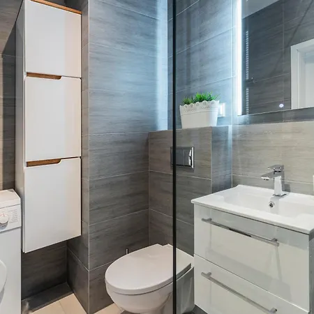 Apartamenty Homely Place Blisko Starego Rynku - Parking Apartment Poznan
