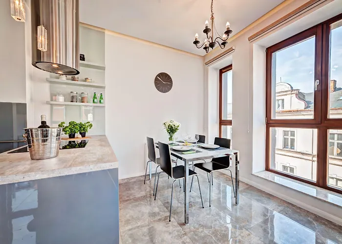 Apartamenty Homely Place Blisko Starego Rynku - Parking Poznan