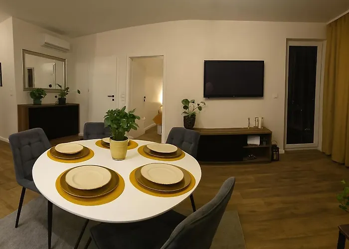 Apartamenty Homely Place Blisko Starego Rynku - Parking *